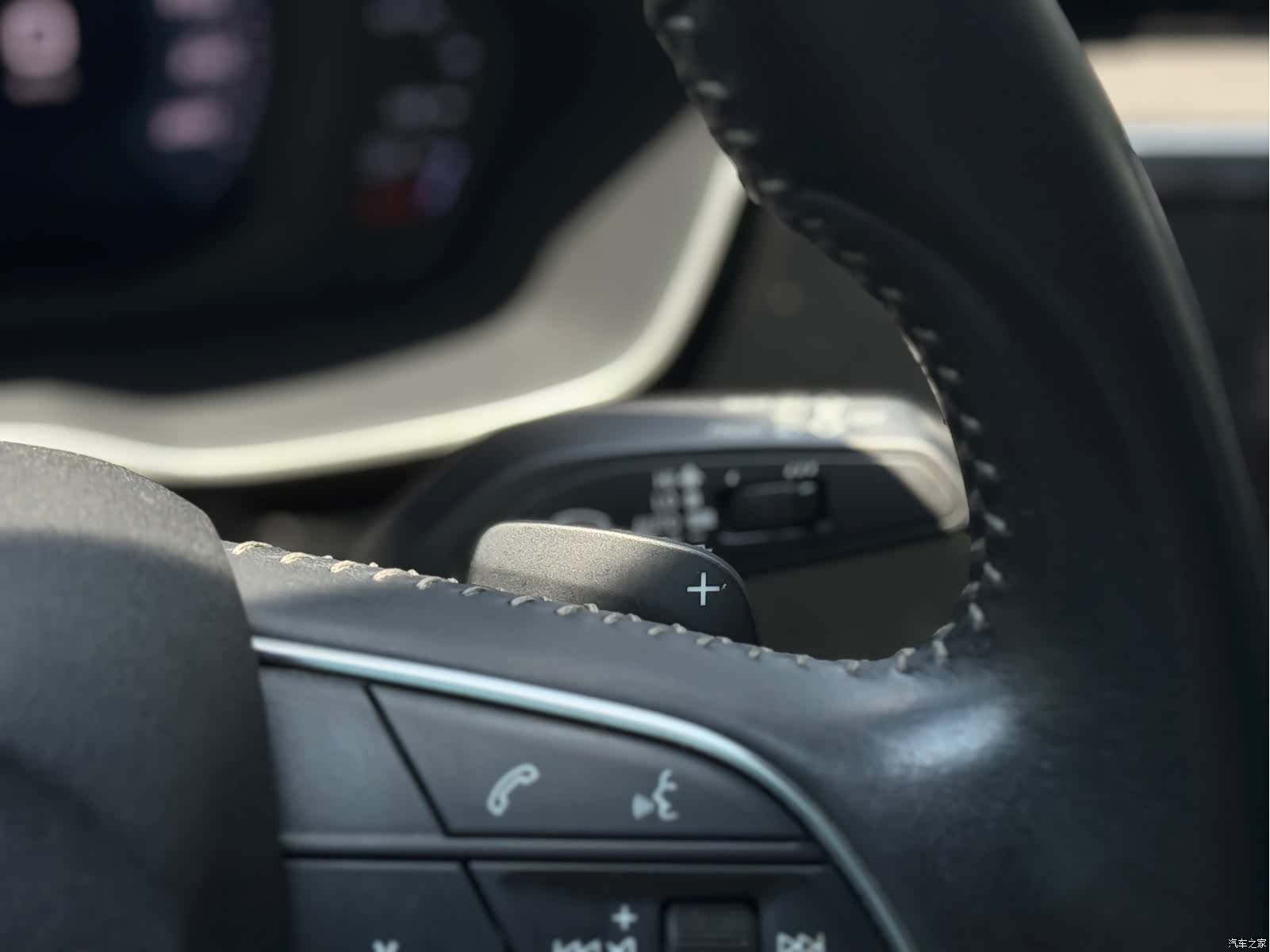 Audi Q3, 2019 16