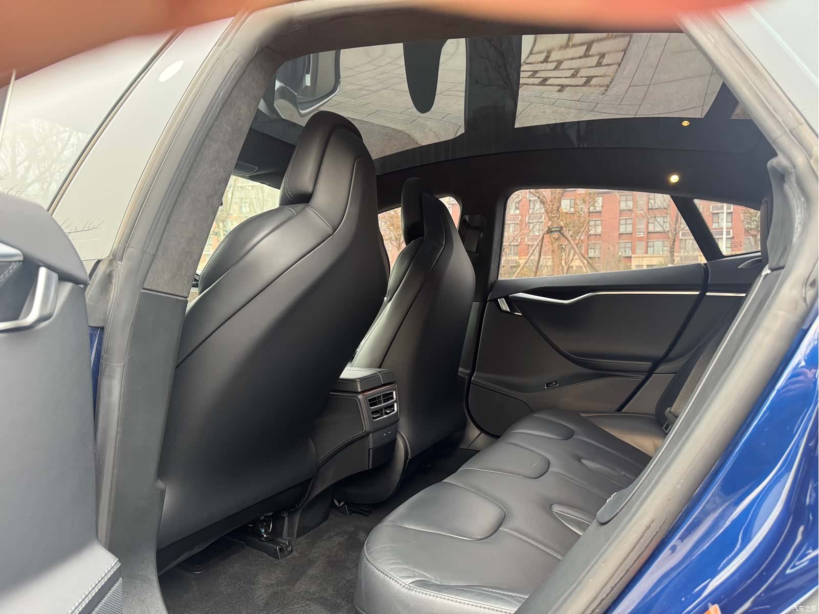 Tesla Model S, 2017 все фото