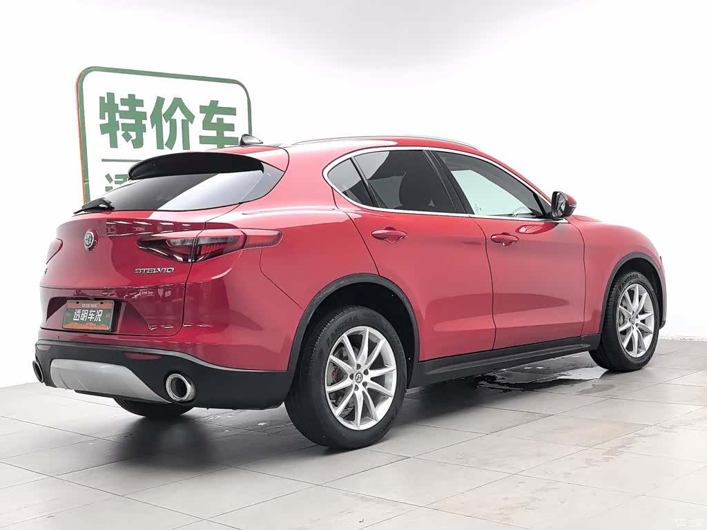 Alfa Romeo Stelvio, 2017 2