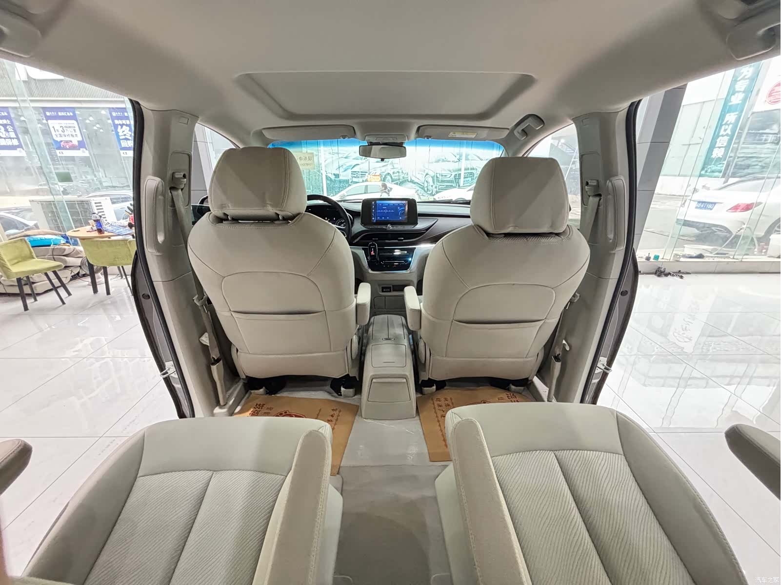 Buick GL8, 2022 15