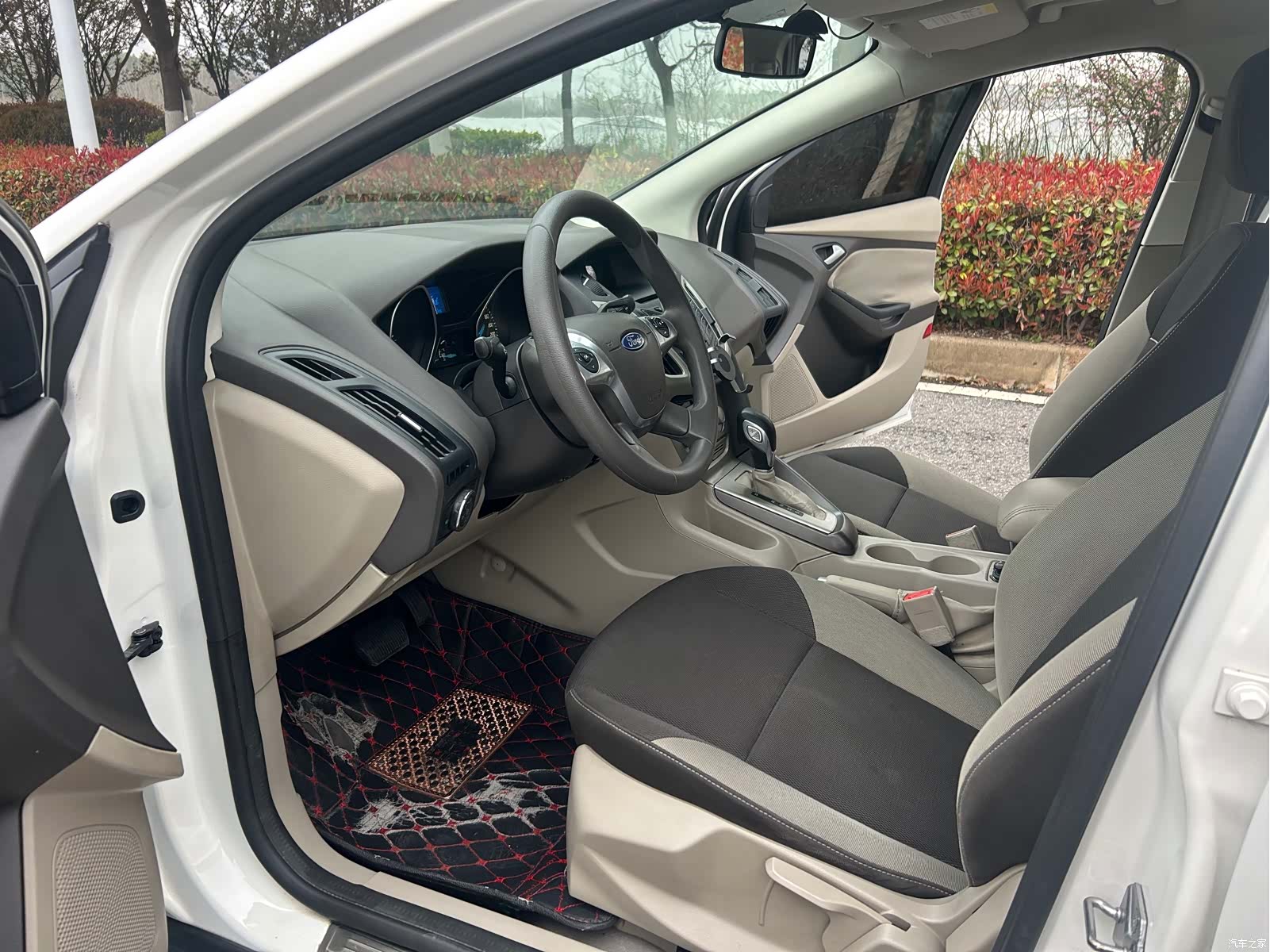 Ford Focus, 2015 7