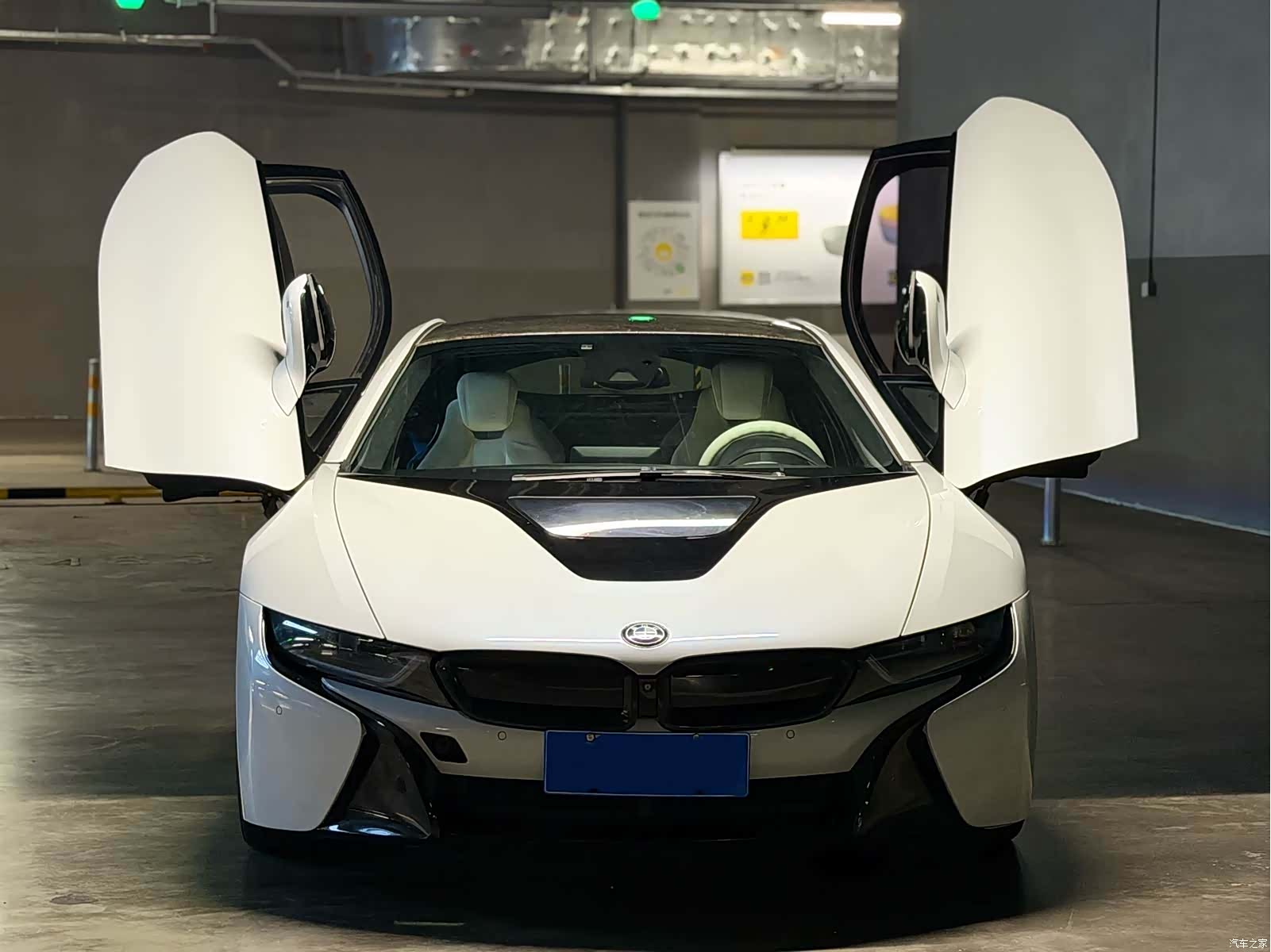 BMW i8, 2017 2