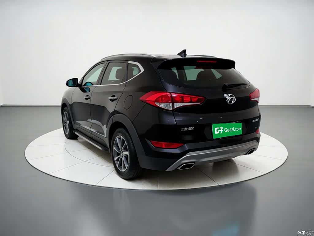 Hyundai Tucson, 2015 4