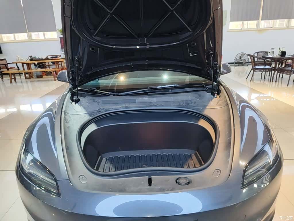 Tesla Model 3, 2024 20