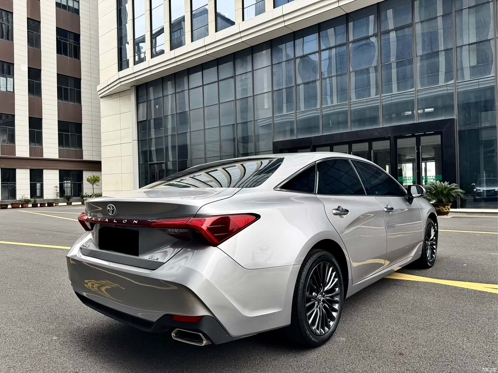 Toyota Avalon, 2020 6