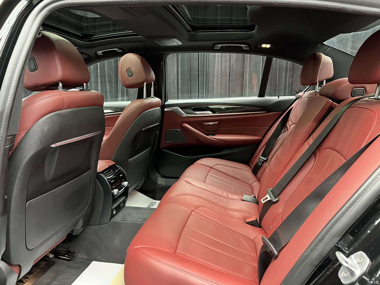 BMW 5 Series, 2020 13