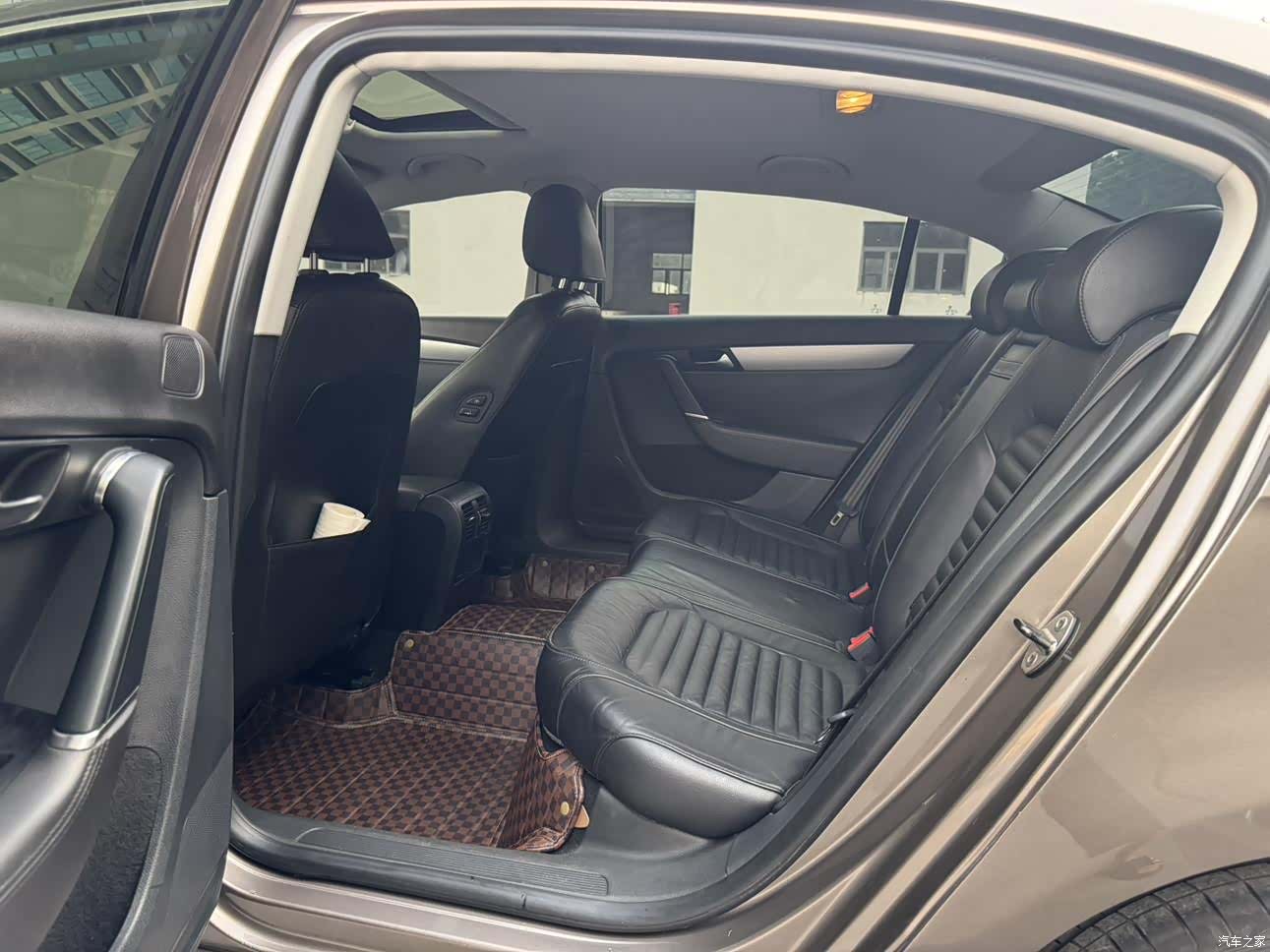 Volkswagen Magotan, 2014 6