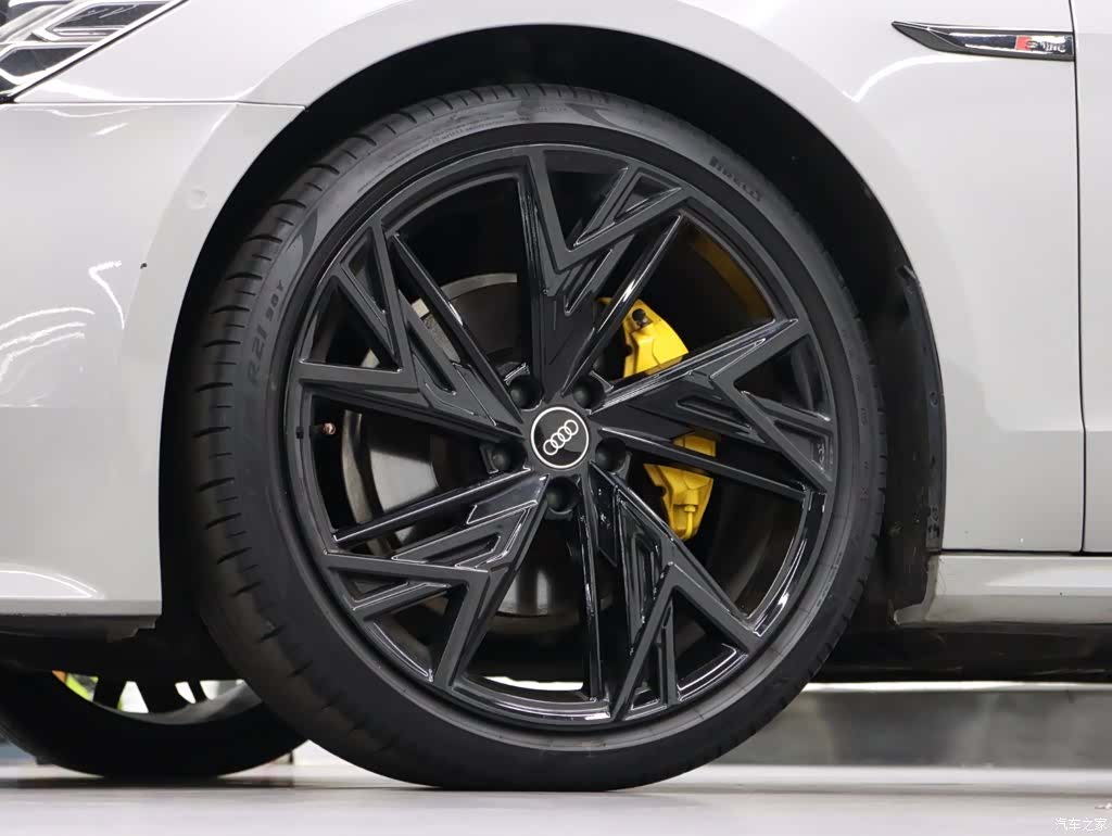 Audi A7L, 2023 30