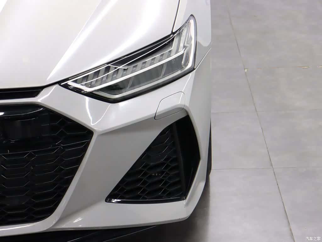 Audi A7L, 2023 27