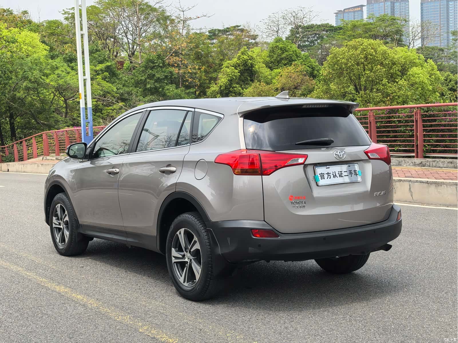 Toyota RAV4, 2016 8