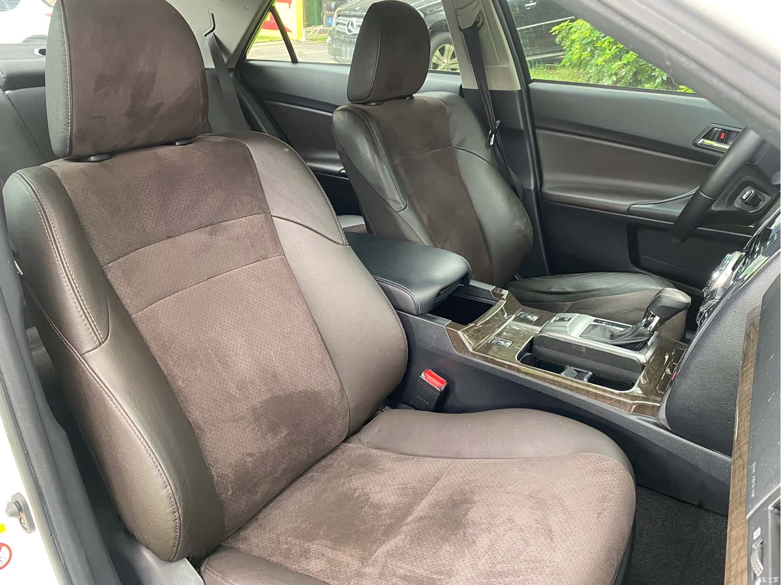 Toyota 2.5V, 2016 6