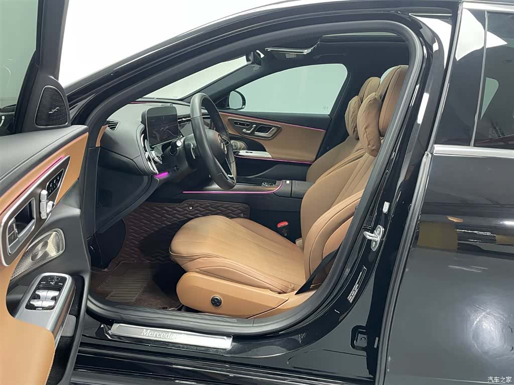 Mercedes-Benz E-Class, 2024 13