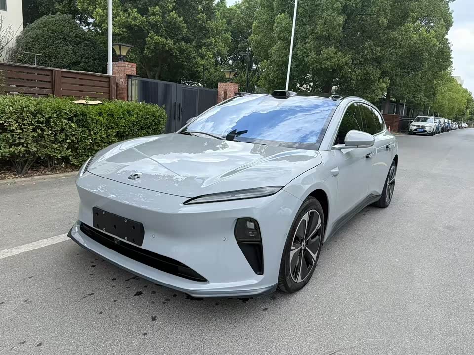 NIO ET5T