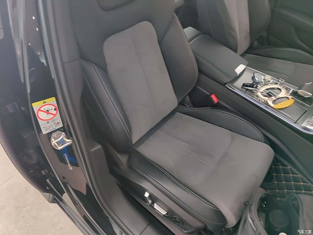 Audi A6L, 2025 25