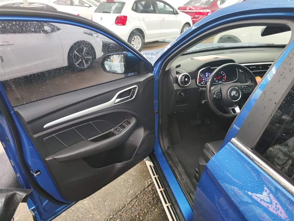 MG ZS