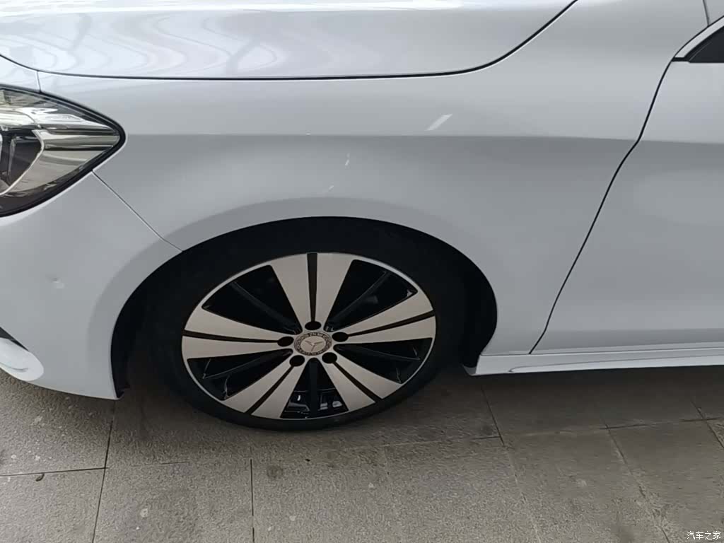Mercedes-Benz CLA, 2016 23