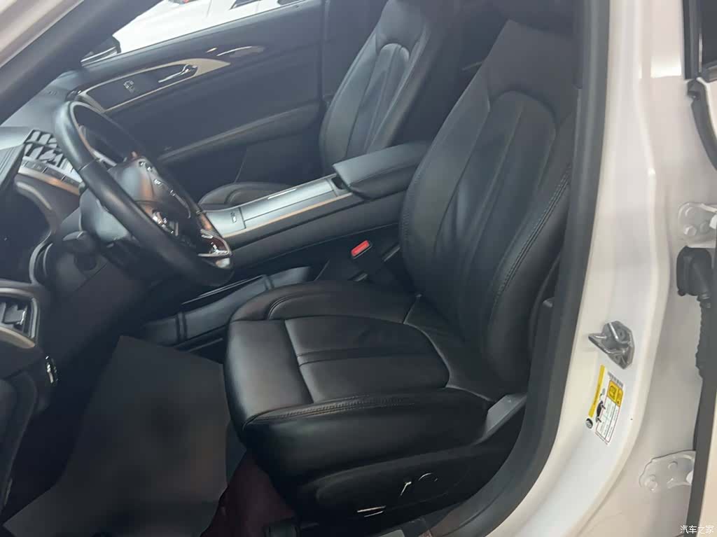 Lincoln MKZ, 2017 9