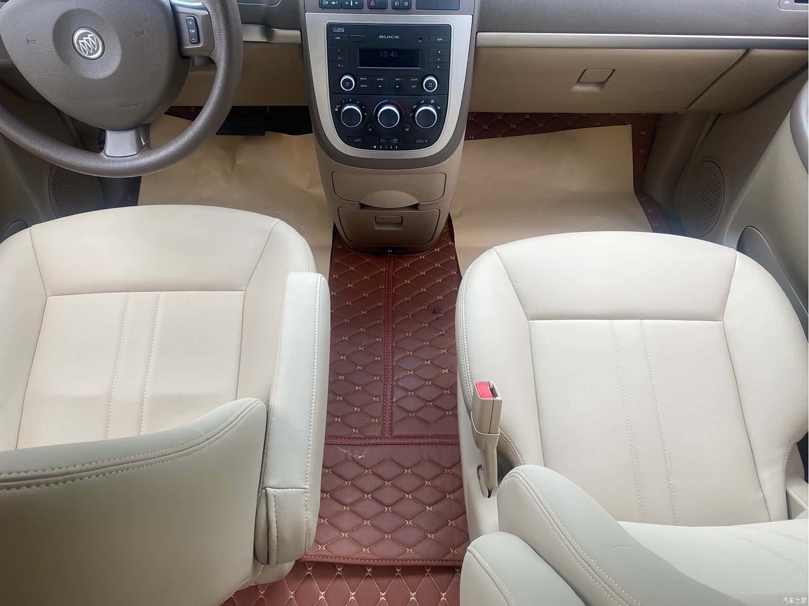 Buick GL8, 2013 7