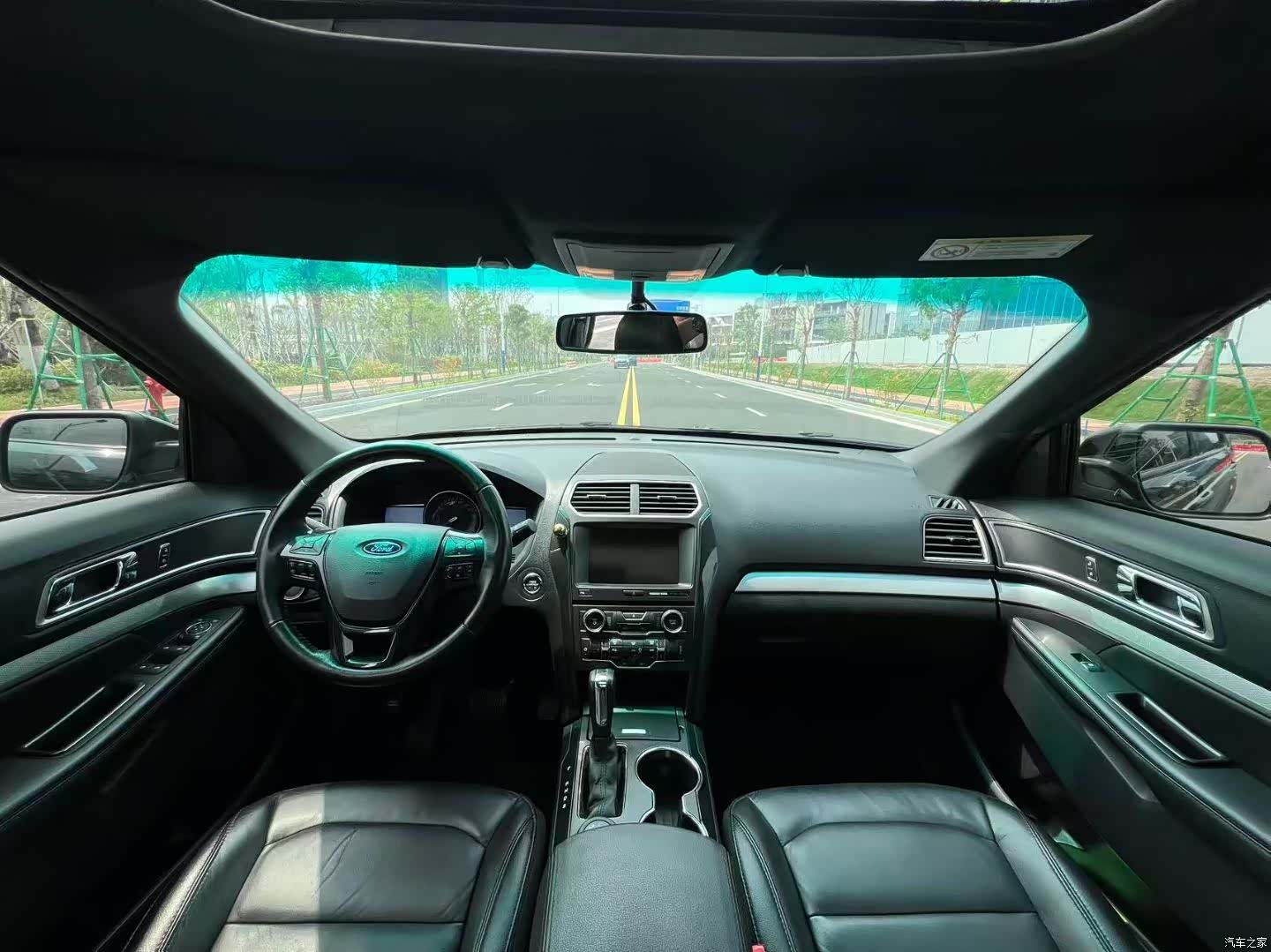 Ford Explorer, 2015 8