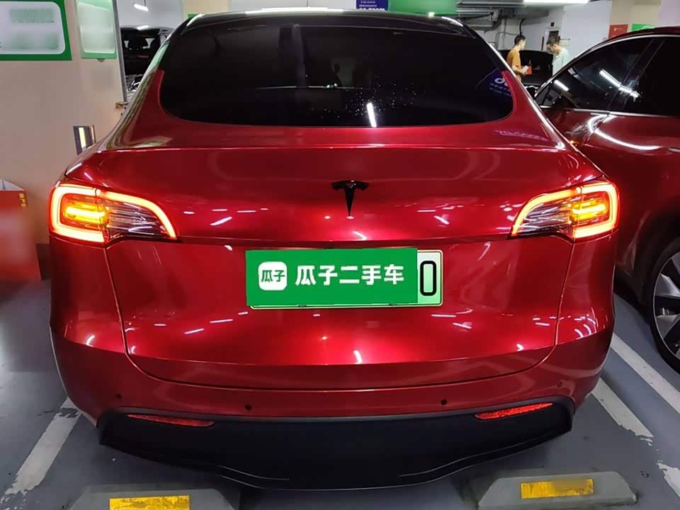 Tesla Model Y Tesla Model Y