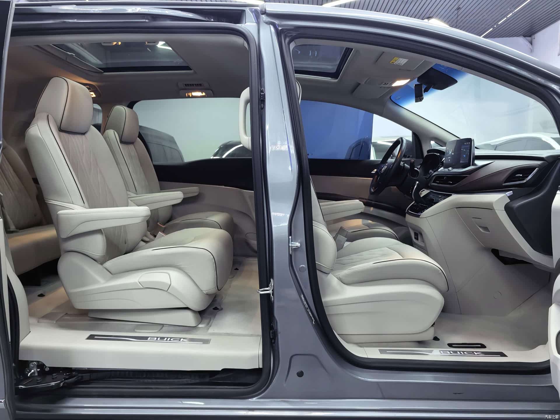 Buick GL8, 2022 10