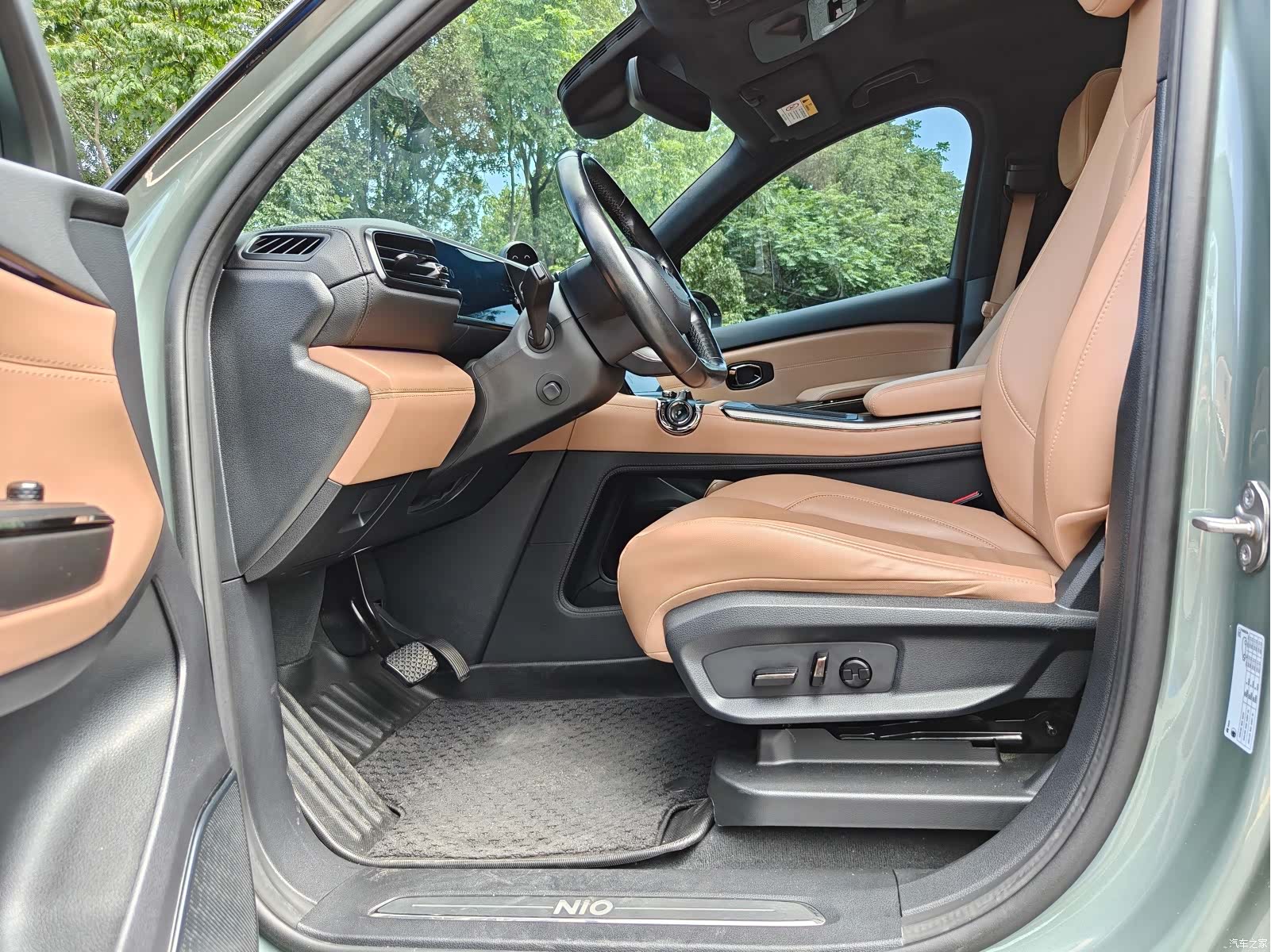 NIO ES6, 2022 4