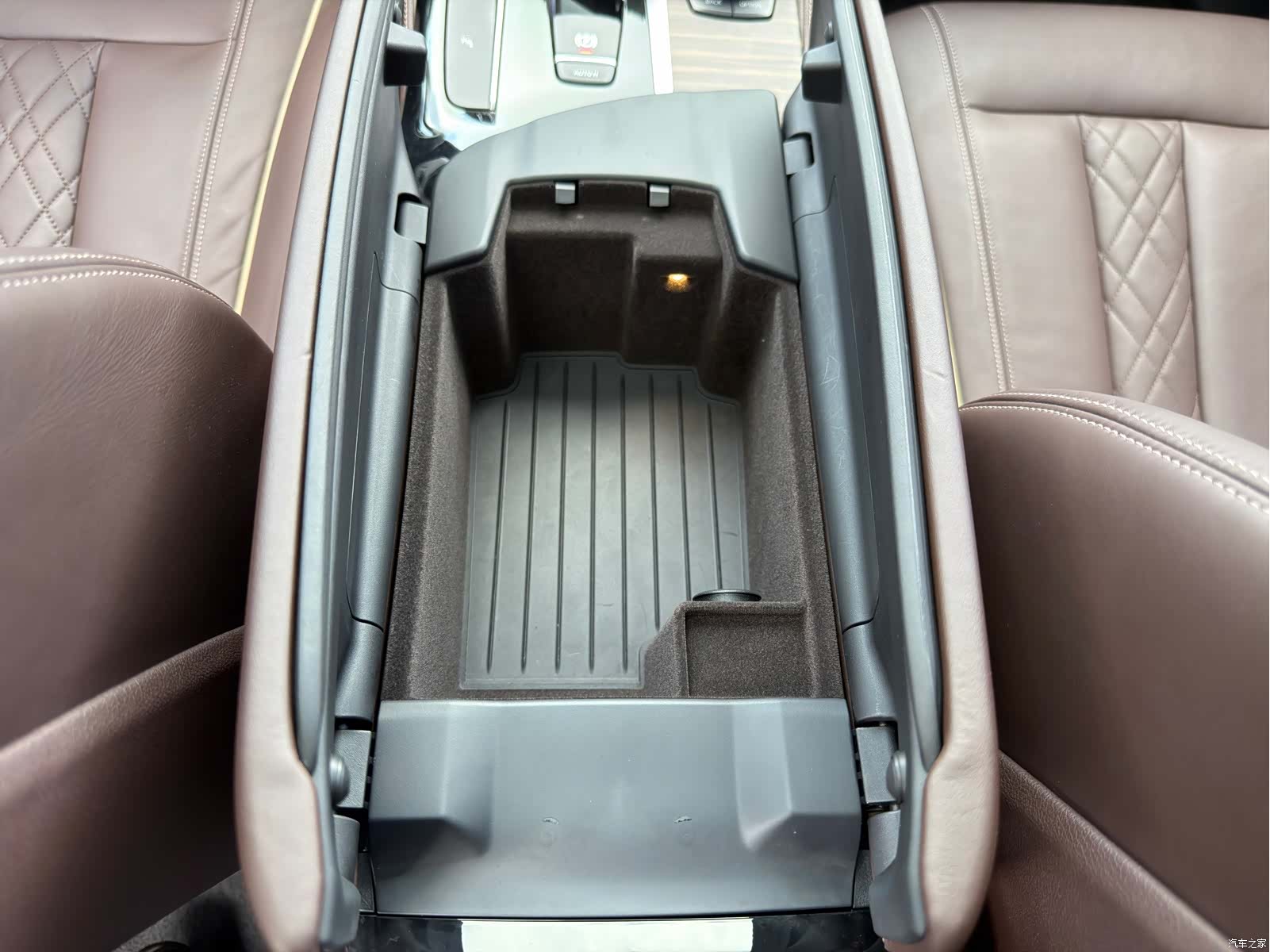 BMW 5 Series, 2017 24
