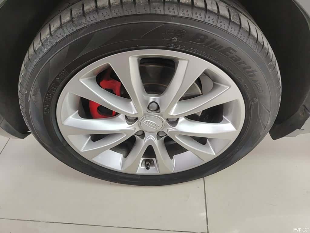 Geely Emgrand, 2018 23
