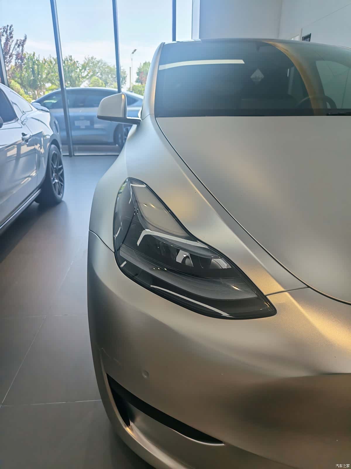 Tesla Model Y, 2023 15