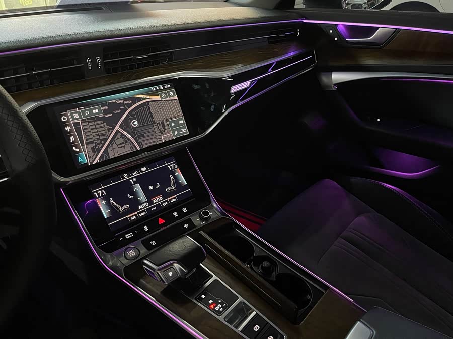 Audi A6L 2020, фото 13