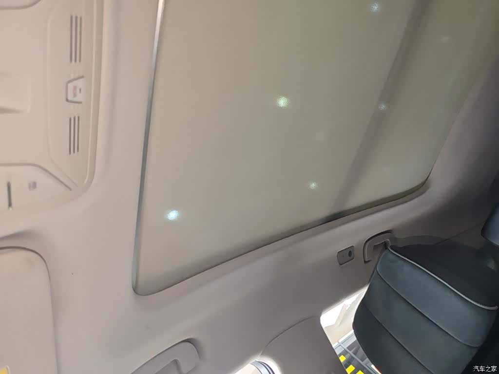 Hongqi HS5, 2020 18
