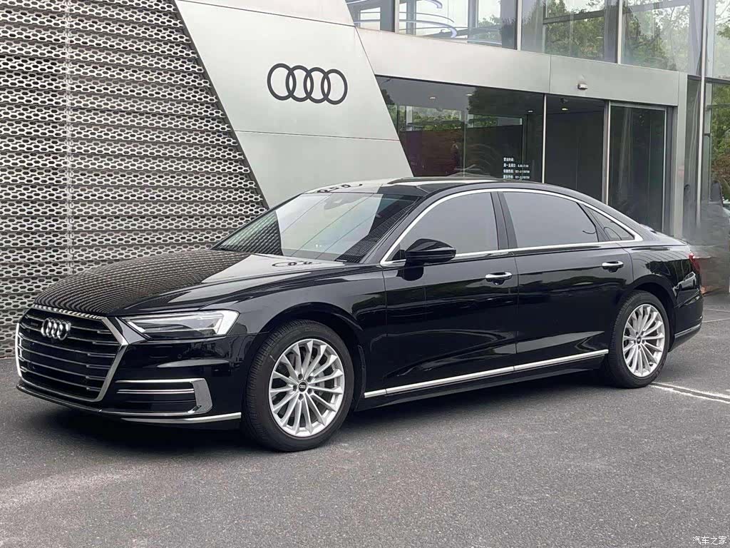 Audi A8L, 2021 1