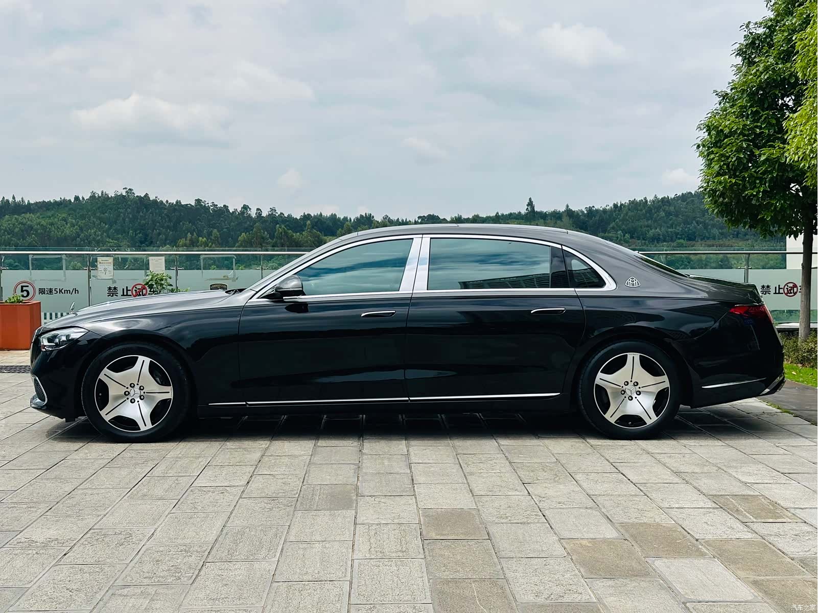 Maybach S-Class, 2023 21