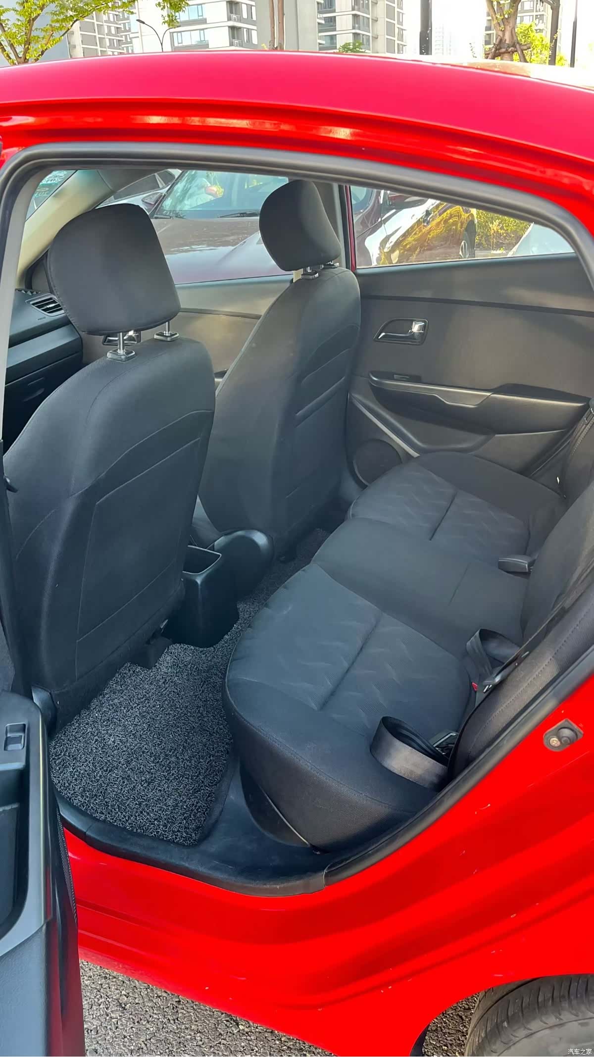 Kia K2, 2013 7