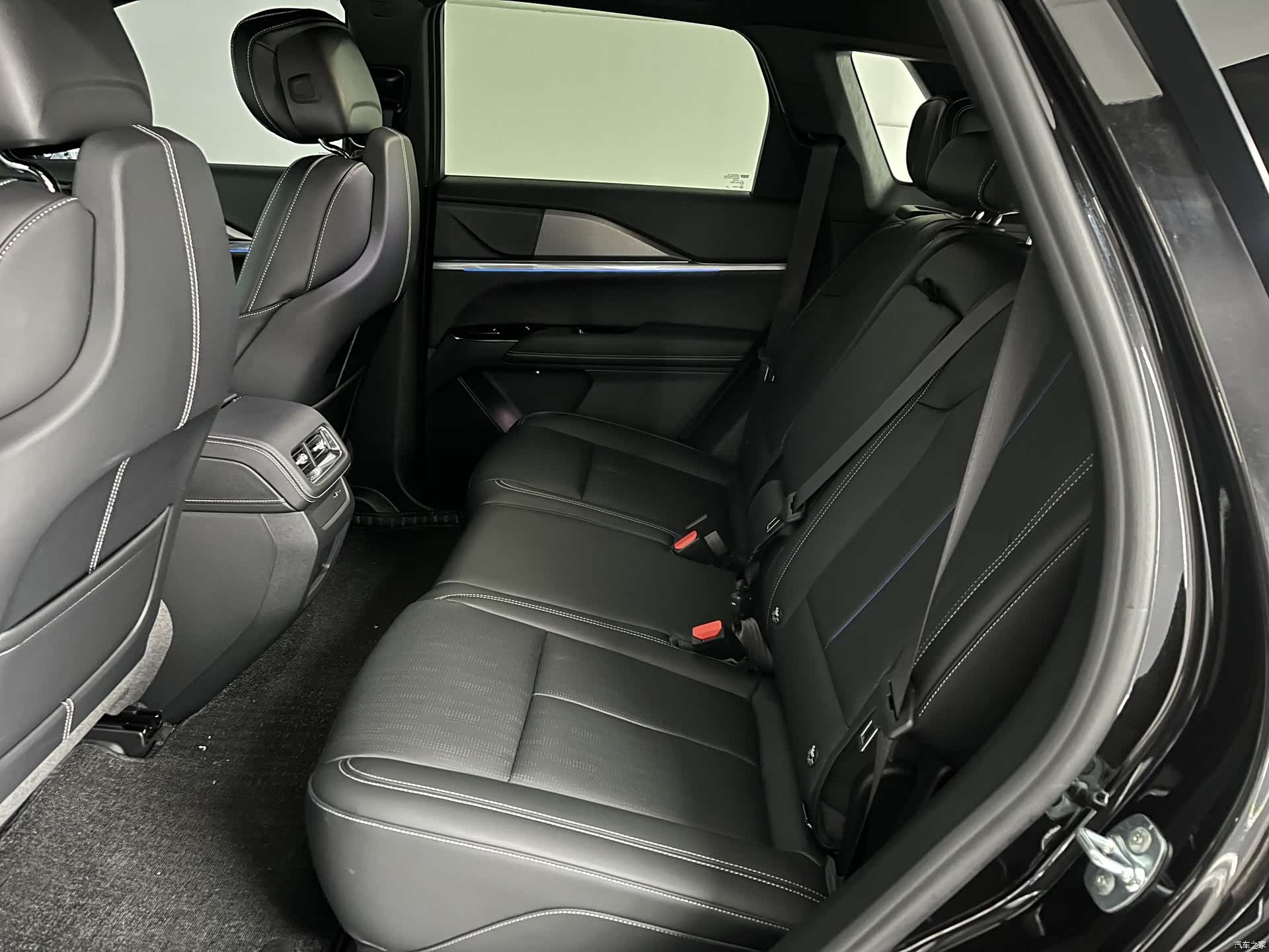 Cadillac XT5, 2025 8