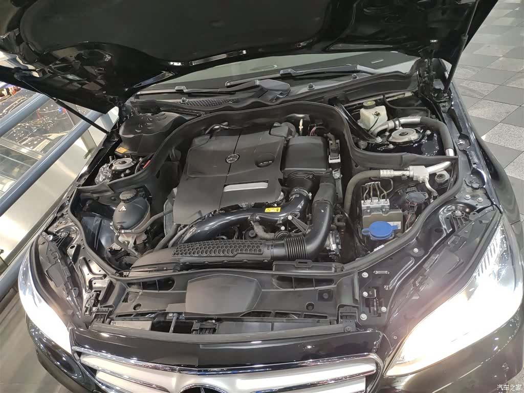 Mercedes-Benz E-Class, 2015 20