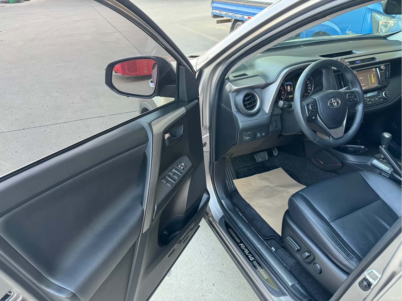 Toyota RAV4, 2016 9