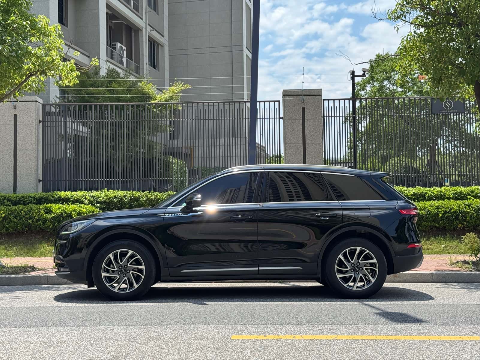 Lincoln Corsair, 2021 3