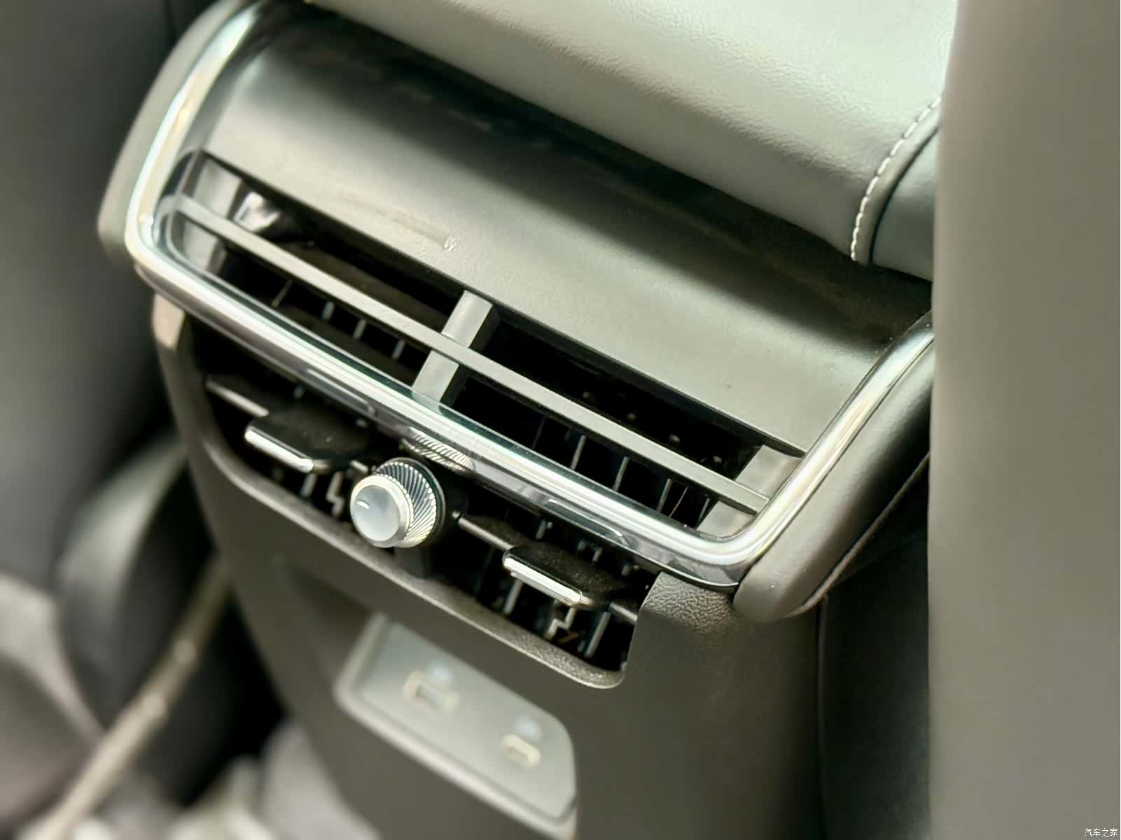 Ford Mondeo, 2025 16