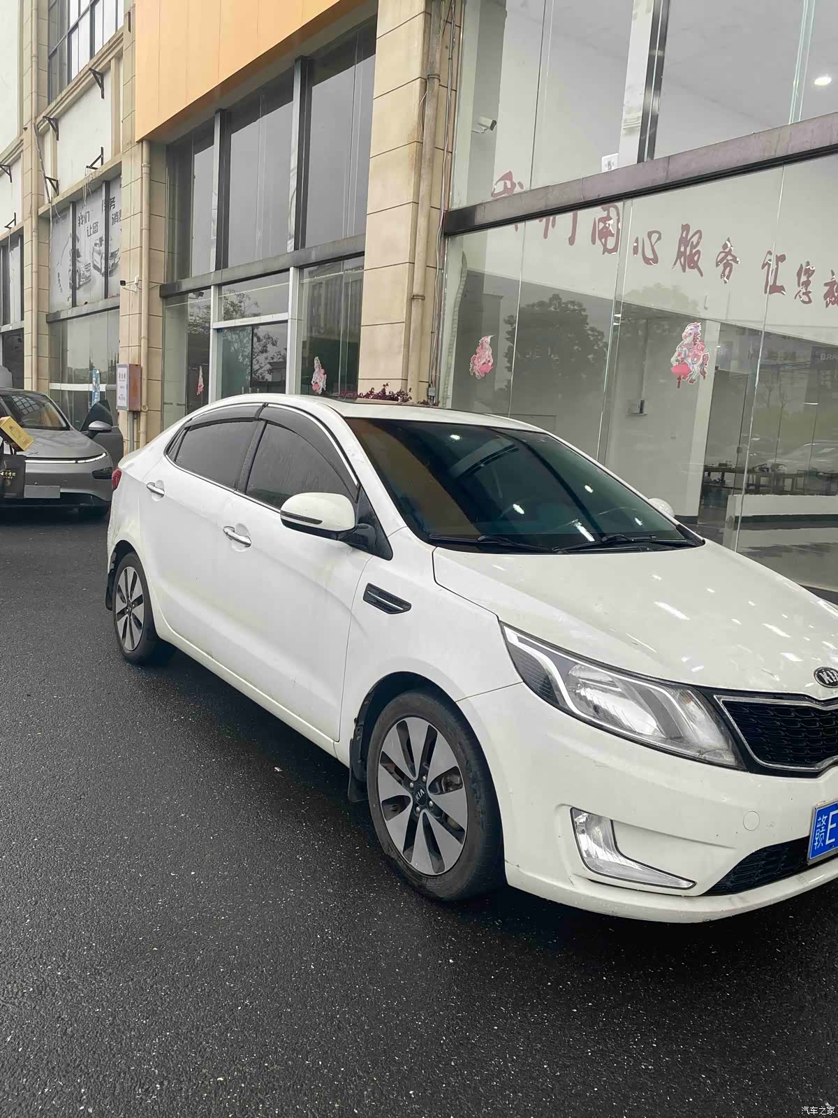 Kia K2, 2013 8