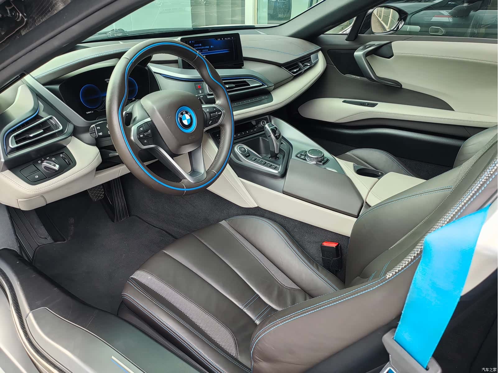 BMW i8, 2016 7