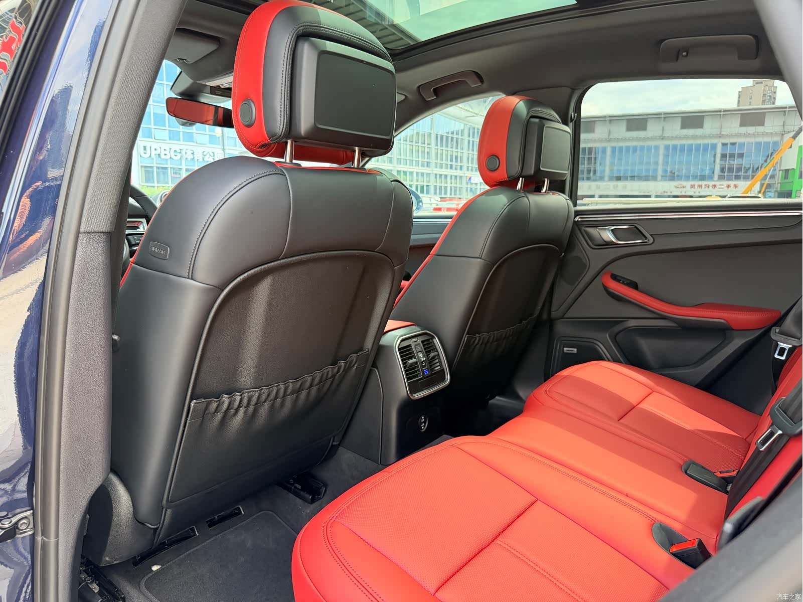 Porsche Macan, 2023 12