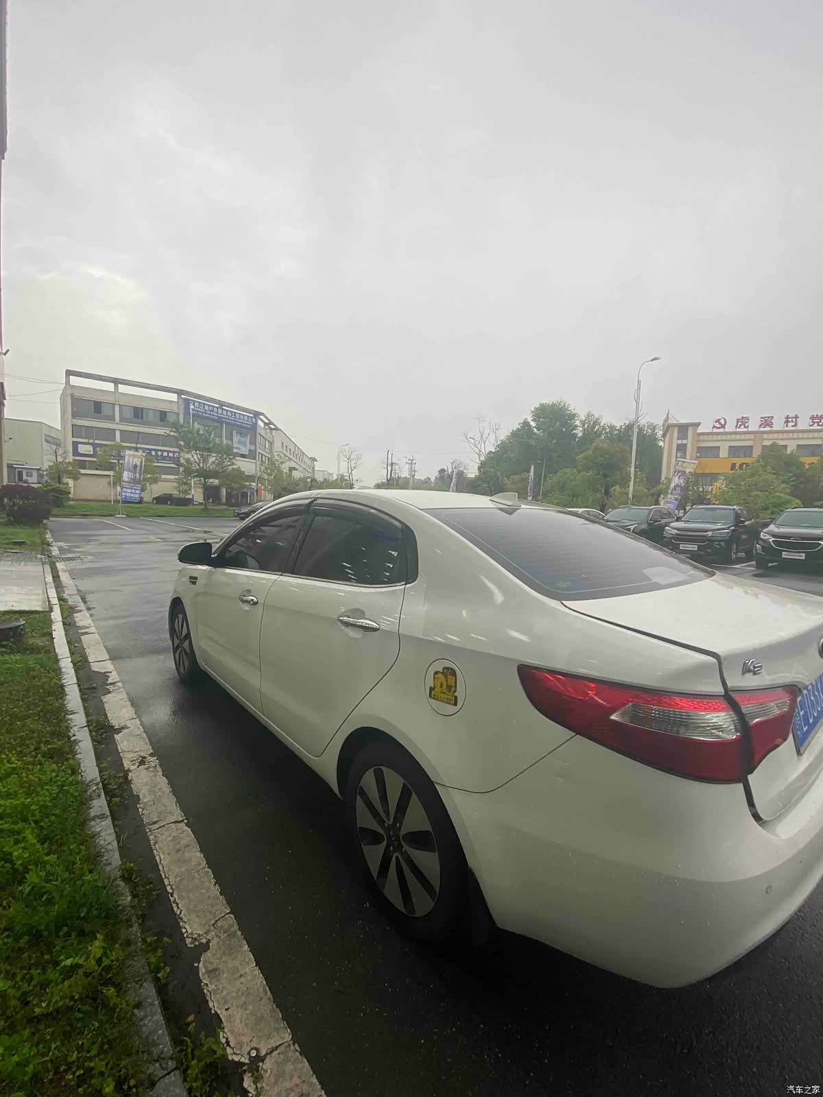 Kia K2, 2013 4