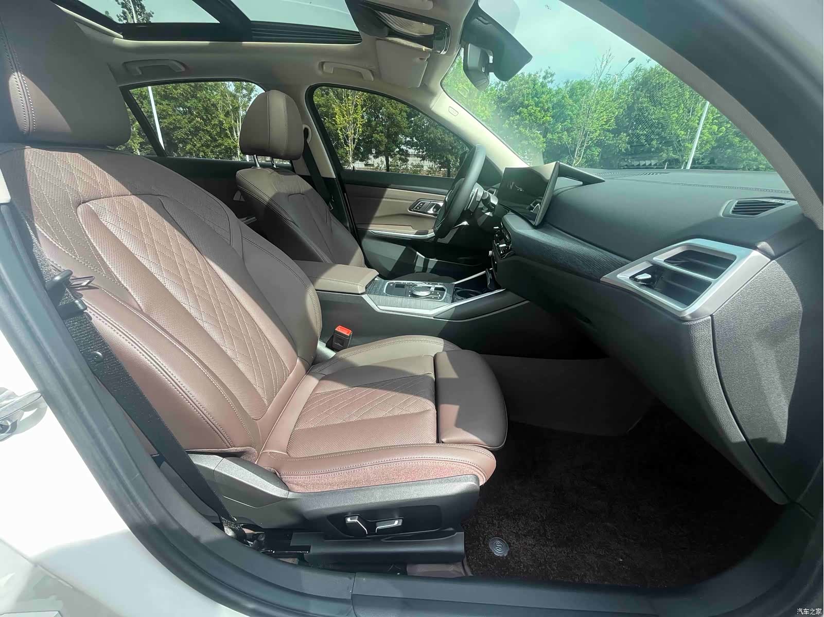 BMW 3 Series, 2026 13