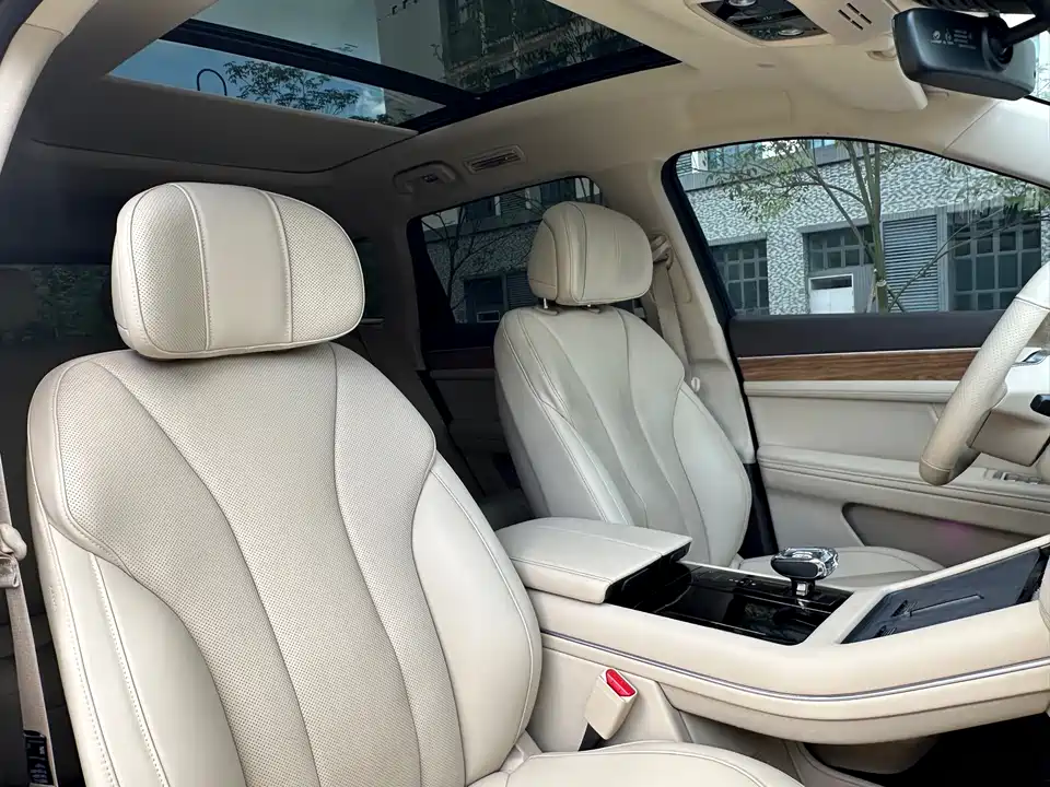 AITO Ask the world M7