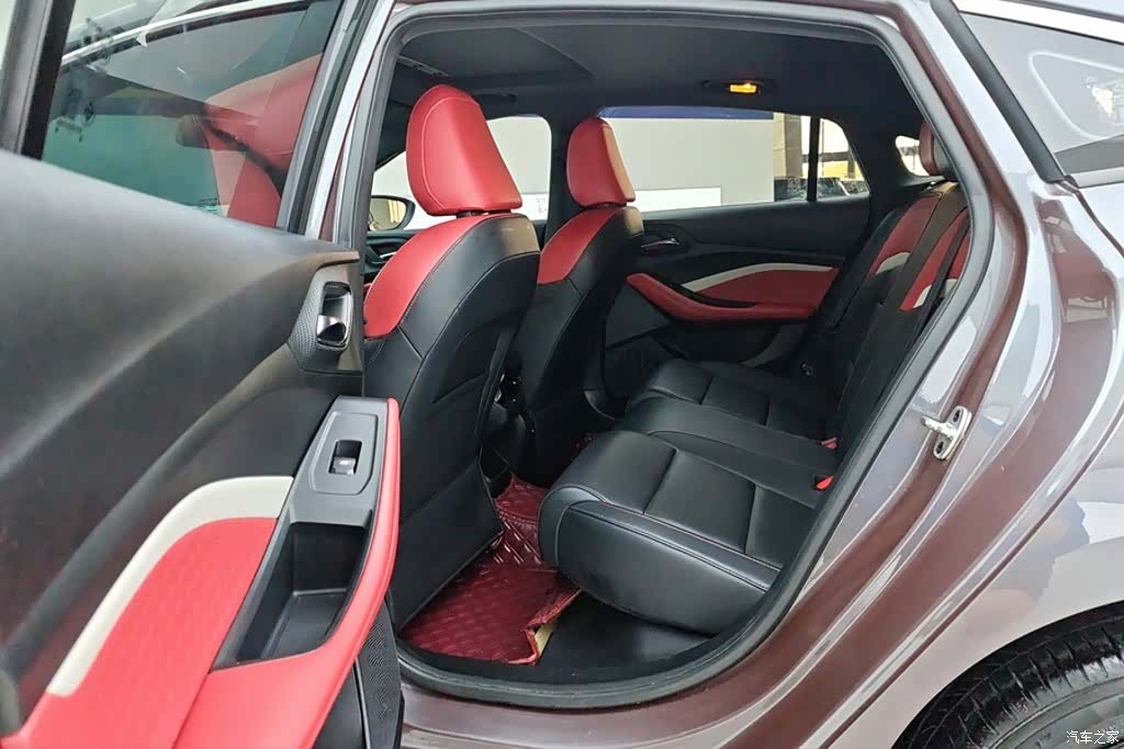 MG MG5, 2022 11