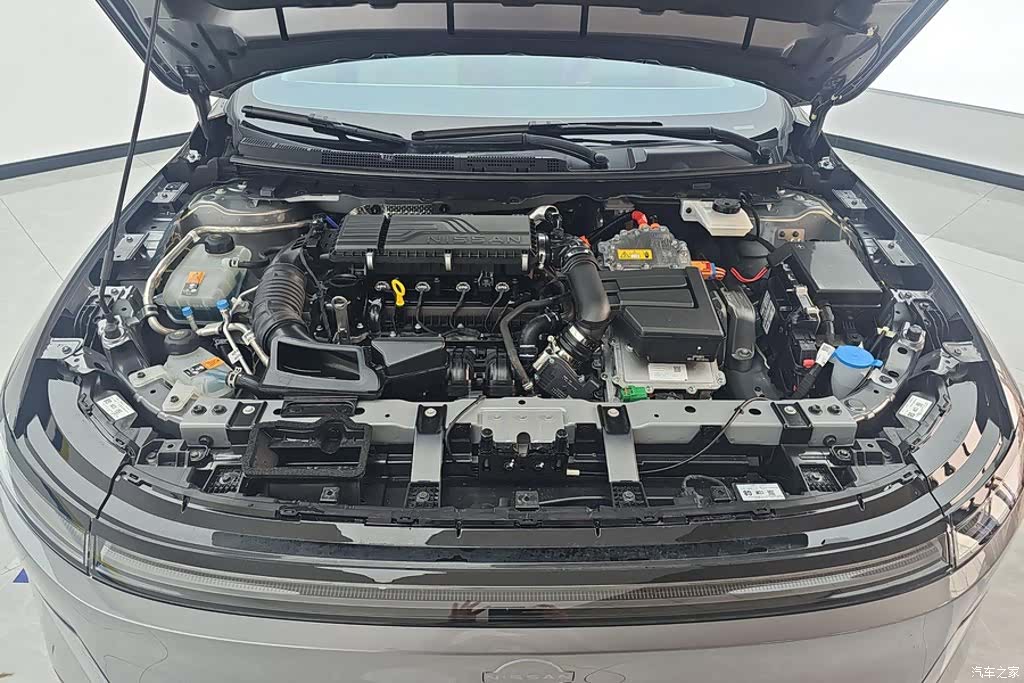 Nissan N6, 2025 10
