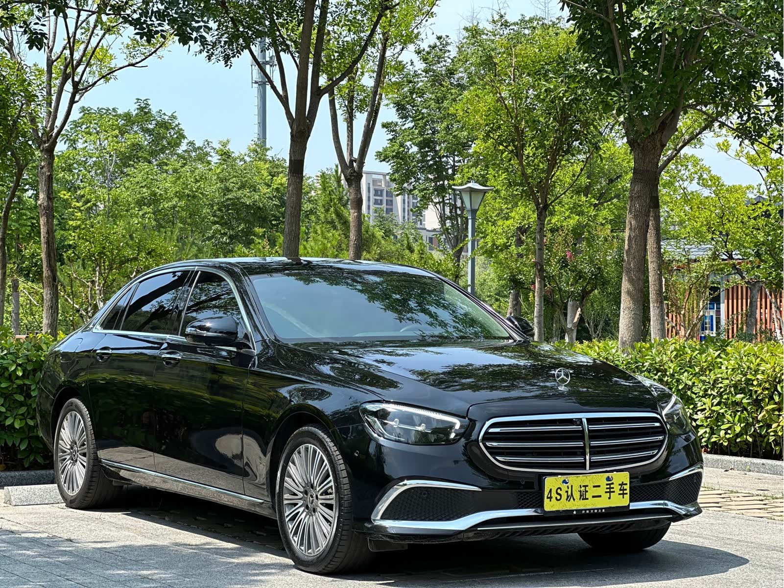 Mercedes-Benz E-Class, 2021 3