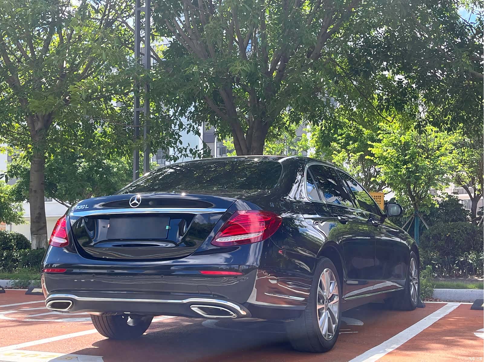 Mercedes-Benz E-Class, 2018 9