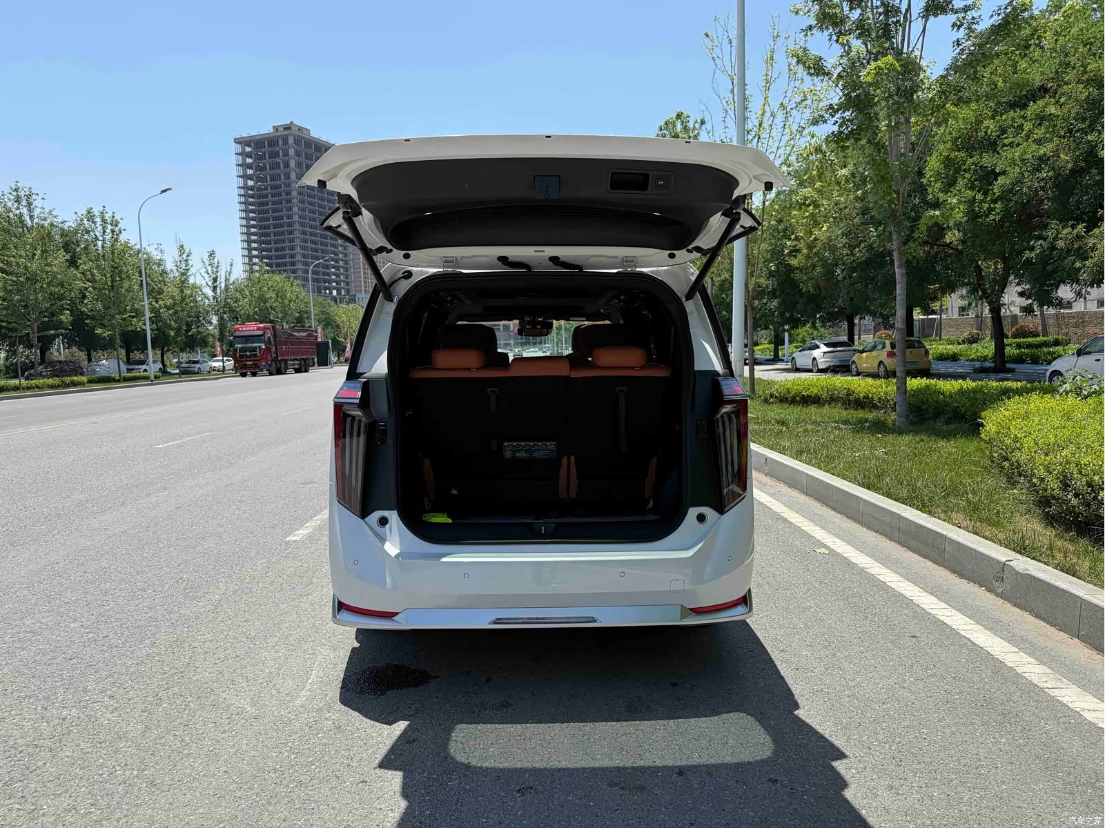 Trumpchi M8, 2025 18